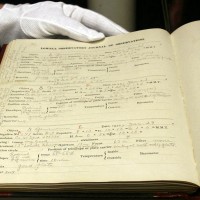 The page from Clyde Tombaugh's logbook