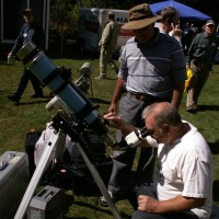 Jack Szelka views the sun at AstroAssembly 2006