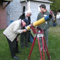 Observing crescent moon at AstroAssembly 2008