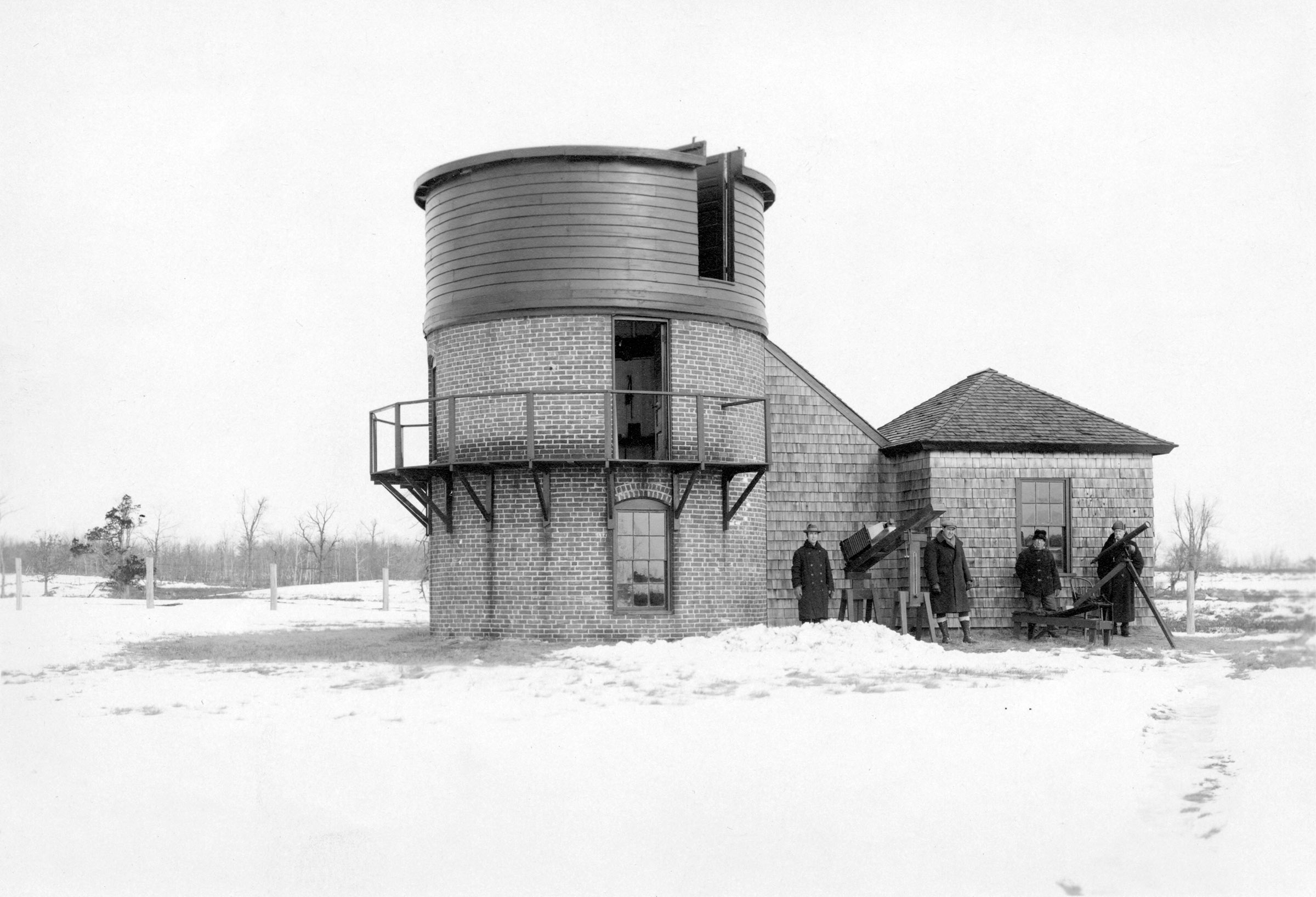 January 24, 1925 eclipse, Seagrave is to the far right.